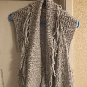 Knox Rose Light Gray Knit Sweater Vest